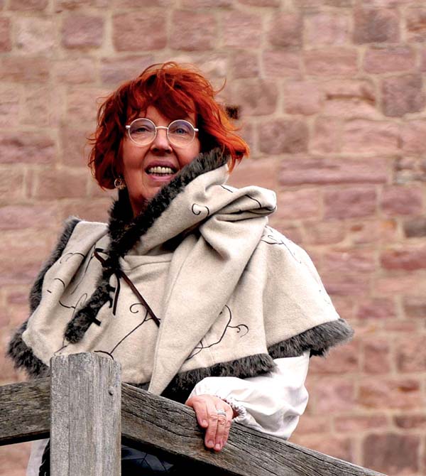 Autorenecke mit Angela Rose Burkart - Das Fantasy Festival Das Grosse Treffen