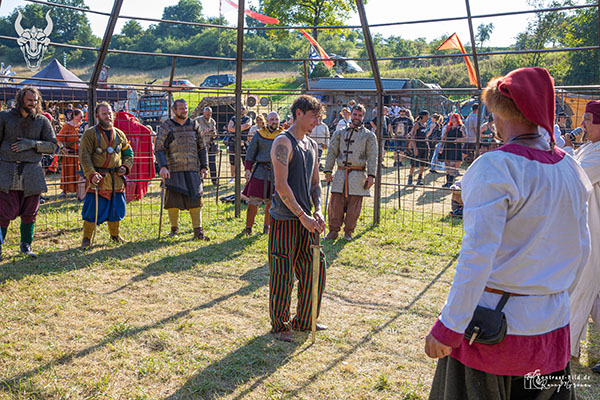 Das Grosse Treffen -Schwertkampf Turnier 2025 Sieger - Das Fantasy Festival Mittelalter, Gothic, Steampunk, Endzeit, Fantasy & LARP in Aach am Bodensee Deutschland