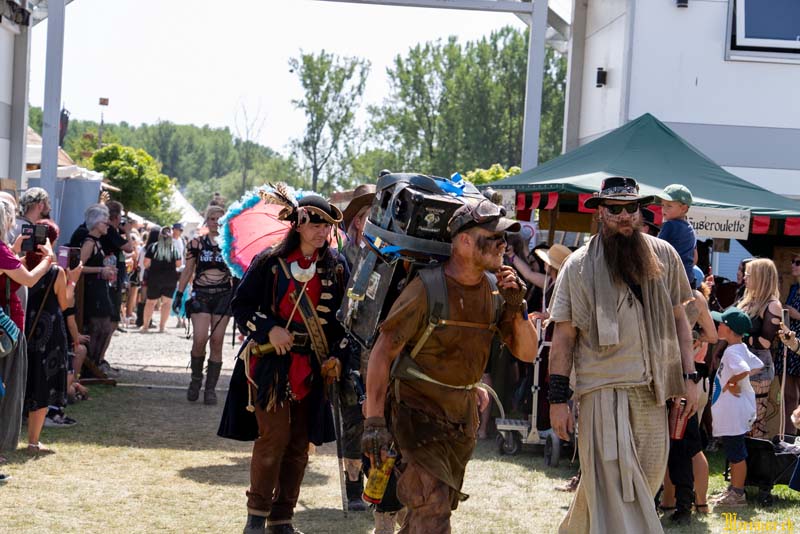 Das Grosse Treffen - Fantasy Festival Fotos von Mirimor.ch - Das Fantasy Festival Mittelalter trifft auf Gothic, Steampunk und Endzeit. Fantasy & LARP in Aach am Bodensee Deutschland