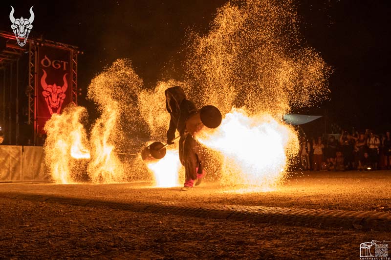 Das Grosse Treffen Pyro Hazard Feuershow Fantasy Festival Fotos von Ronny Gronau - Das Fantasy Festival Mittelalter, Endzeit, Steampunk und Endzeit. Fantasy & LARP in Aach am Bodensee Deutschland